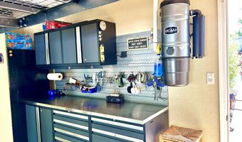 6912 Red Sky Rd NE, Albuquerque, NM 87111