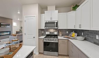21621 SE Fuji Dr, Bend, OR 97702