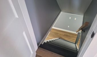 155 Second St, Auburn, ME 04210