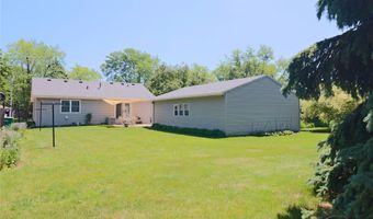 506 12th Ave NW, Altoona, IA 50009