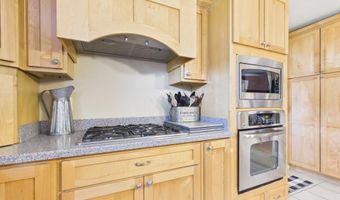 32 Diamond Dr, Barboursville, WV 25504