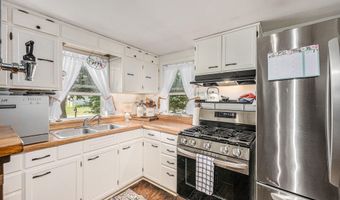 104 Tamarack St, Allegan, MI 49010