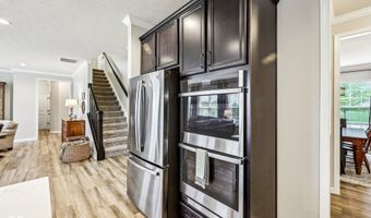 4204 Omaha Dr, Bargersville, IN 46106