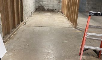 621 W DIVISION St, Dover, DE 19904