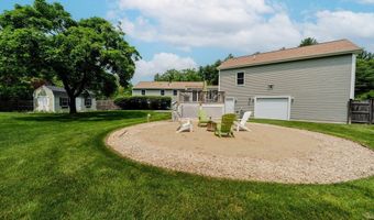 13 Lantern Ln, Billerica, MA 01821