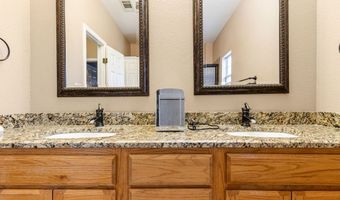 10 NW Sage Cir, Andrews, TX 79714