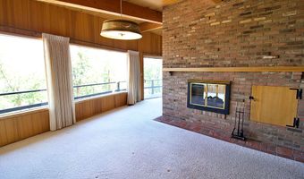 55 Birnam Wood Rd, Ashland, OR 97520