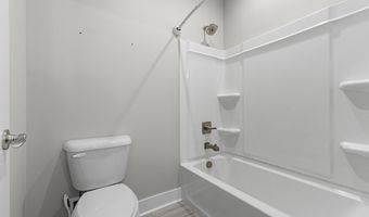 7901 S Shoreline Blvd, Benton, AR 72019