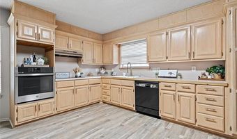 2026 11th Ave NW, Ardmore, OK 73401