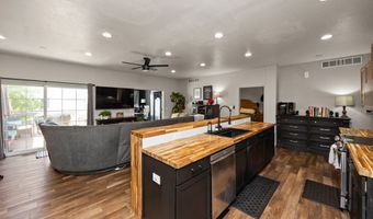 3606 NE Cottonwood Ln, Ankeny, IA 50021
