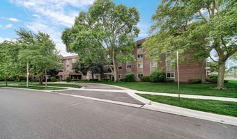1030 S Fernandez Ave S 4-M, Arlington Heights, IL 60005