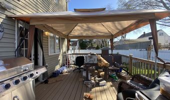 545 Burnsford Ave, Bridgeport, CT 06606