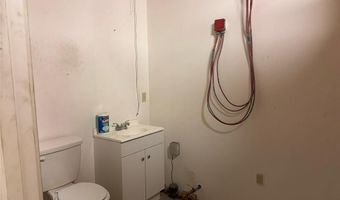 1 Shannon Ct 102, Bristol, RI 02809
