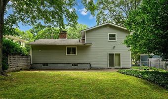 1423 Shanabrook Dr, Akron, OH 44313