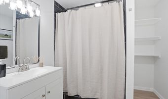 3240 Happy Meadows Dr, Alvarado, TX 76009