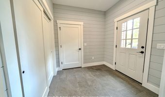 6 Whitetail St, Belfast, ME 04915