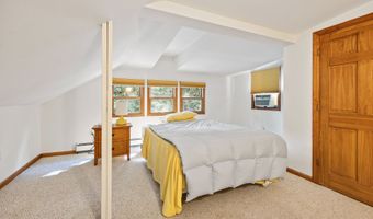 479 Blacks Rd, Cheshire, CT 06410