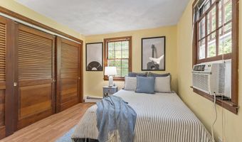 215 Middle Rd, Boxborough, MA 01719