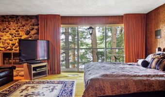 60 Abena Shr, Belgrade, ME 04917