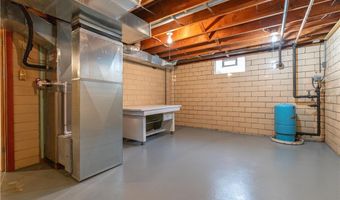 300 Homeworth Rd, Alliance, OH 44601