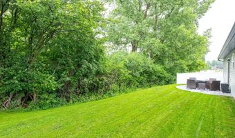 2240 E HONEYGOLD Ct, Appleton, WI 54913