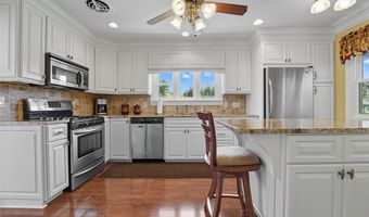 715 Holden Dr, Ashtabula, OH 44004