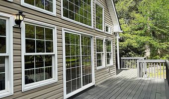 15 Shakespeare Dr, Albrightsville, PA 18210