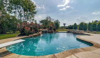 516 Heathland Xing, Heath, TX 75032