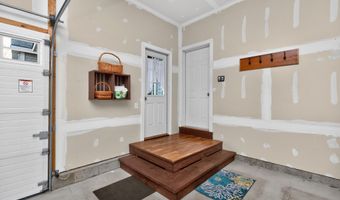 227 Landbridge Dr, Altamont, NY 12009