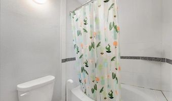2340 Caringa Way E, Carlsbad, CA 92009