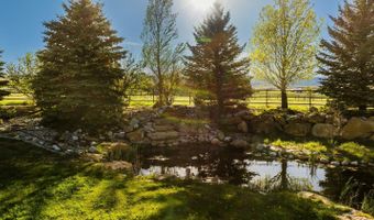 8 Funny Bird Ln, Buffalo, WY 82834