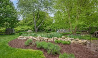 156 Tonela Ln, Barnstable, MA 02630