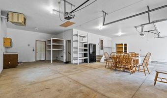 301 E WAYFARER Ln, Appleton, WI 54913
