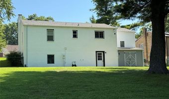 319 Lindenwood Blvd, Alton, IL 62002