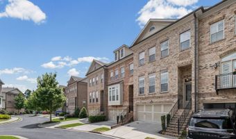 1044 Township Sq, Alpharetta, GA 30022
