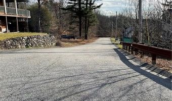 27 Oxford Rd, Cumberland, RI 02864