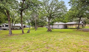 653 Wildwood Trl, Weatherford, TX 76085