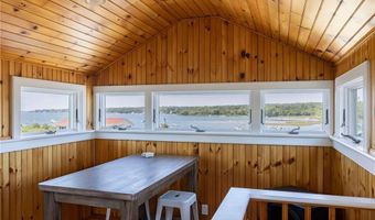 170 W Beach Rd, Charlestown, RI 02813