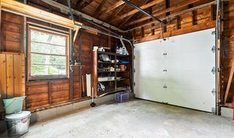 22 Oakland Cir, Abington, MA 02351