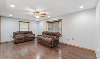 104 W Oak St, Archie, MO 64725