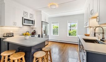 7 Prospect Ave, Narragansett, RI 02882