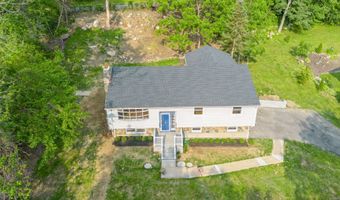 8 Laurel Dr, Brookfield, CT 06804