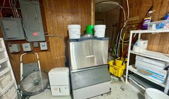 107 Vander Horck St, Britton, SD 57430