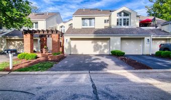626 Highview Circle Dr, Ballwin, MO 63021