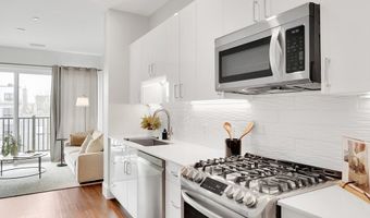 205 Maverick St U308, Boston, MA 02128