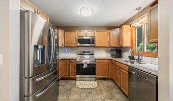 410 Emmett St 93, Bristol, CT 06010