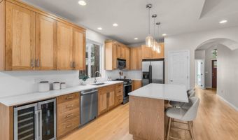 61041 Chamomile Pl, Bend, OR 97702