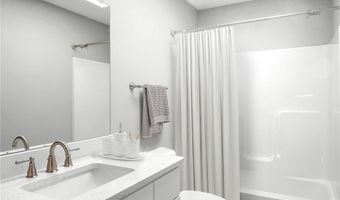 5 Thelma Ln 5, Middletown, RI 02842