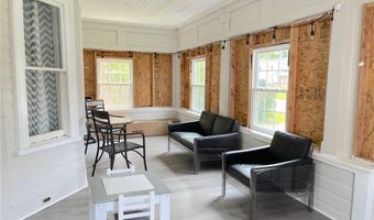 72 Sayles Ave, Warwick, RI 02889