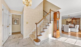 535 Rollingrock Ln, Anderson Twp., OH 45255